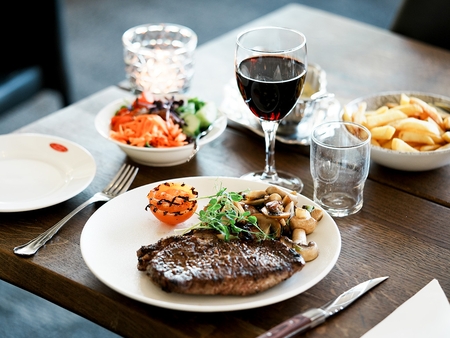 Menu Østergaards Hotel